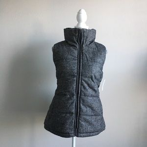 Cute Herringbone Puffy Vest! Old Navy, Large, NWT!